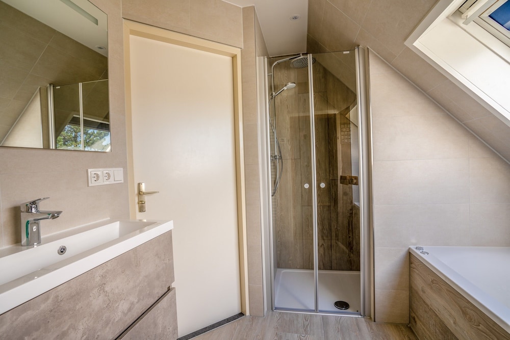 Charming Villa Near the sea and Forest With Sauna