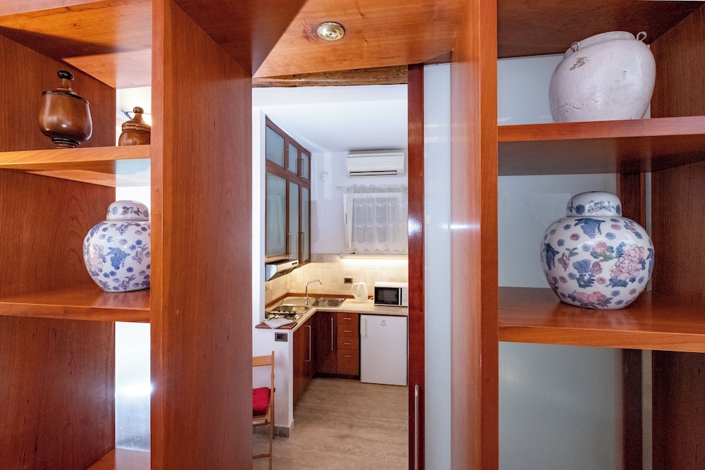 Campo De' Fiori Apartments