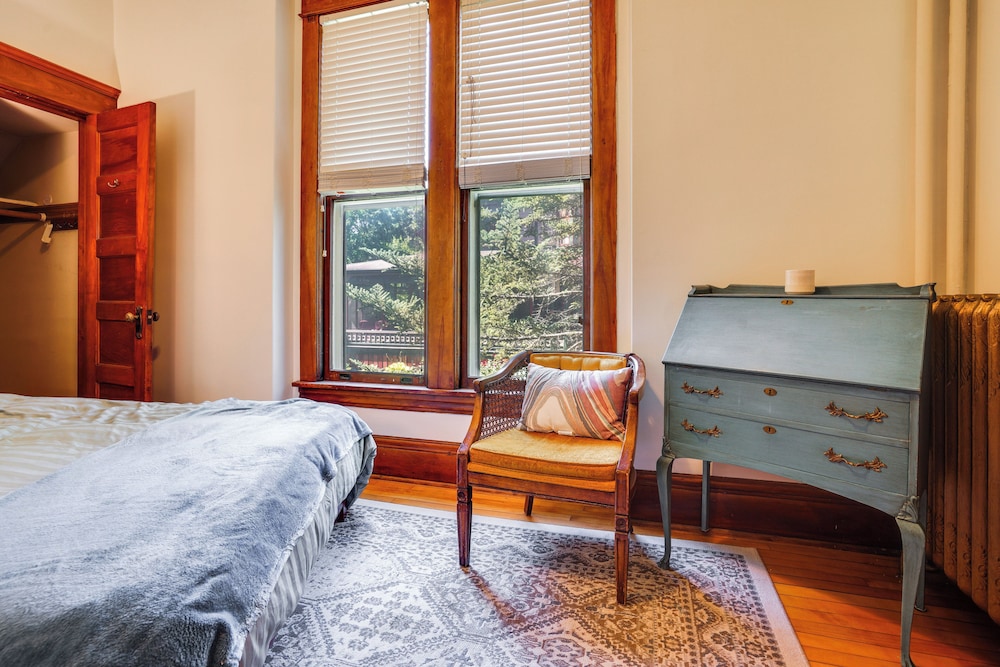 Historic Cathedral Hill Home w/ Shared Backyard!