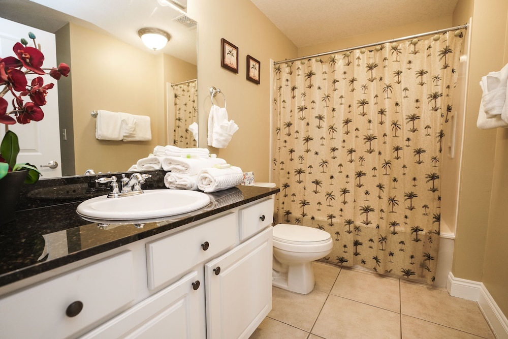 Calypso Beach Resort by Panhandle Getaways