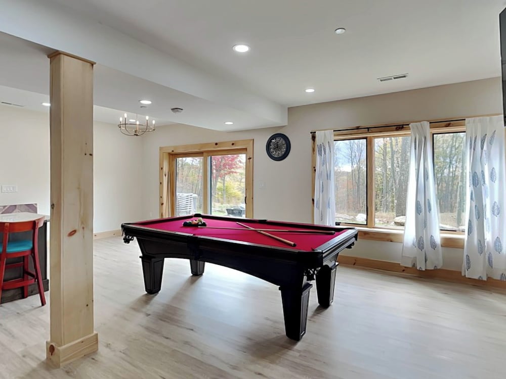 Majestic Manor by Taylor Made Deep Creek