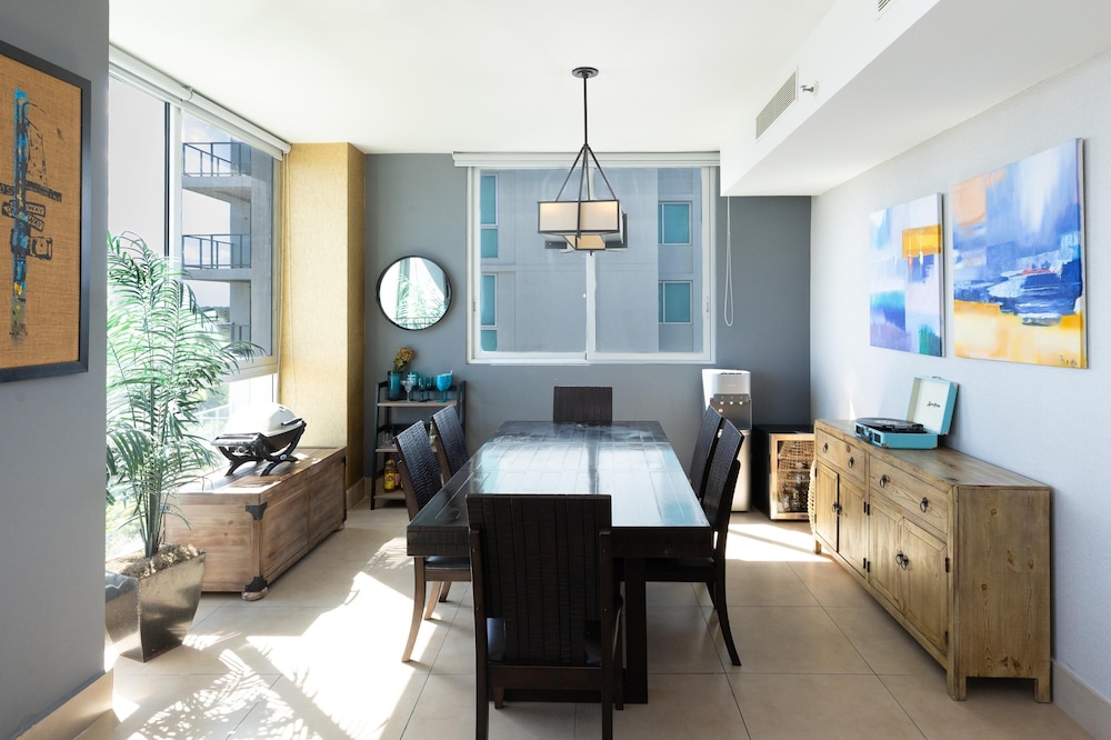 The Big Family Condo by Acomodo