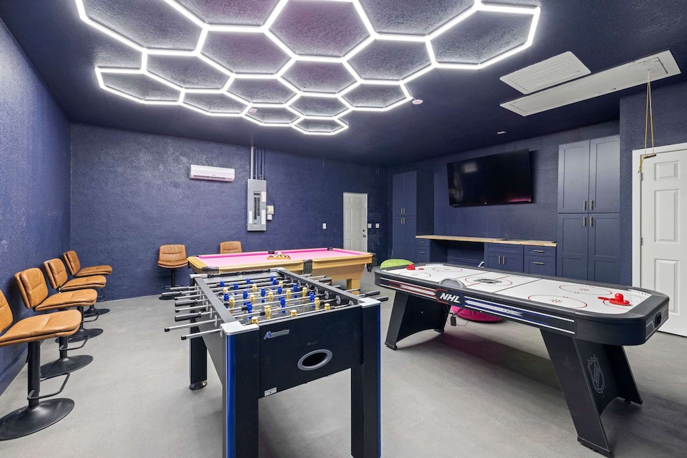 Pickle Ball Golf Pool Spa Game Room Beach