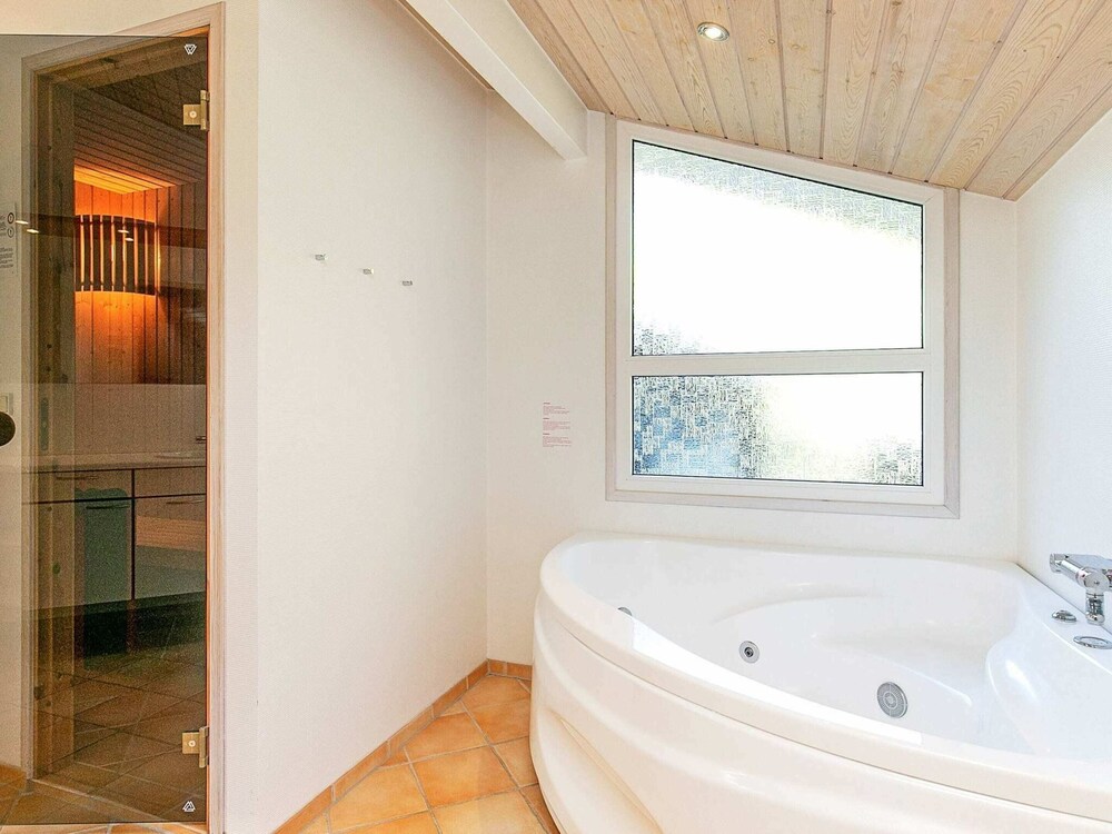Tranquil Retreat With Spa - By Traum Ferienwohnungen view 2