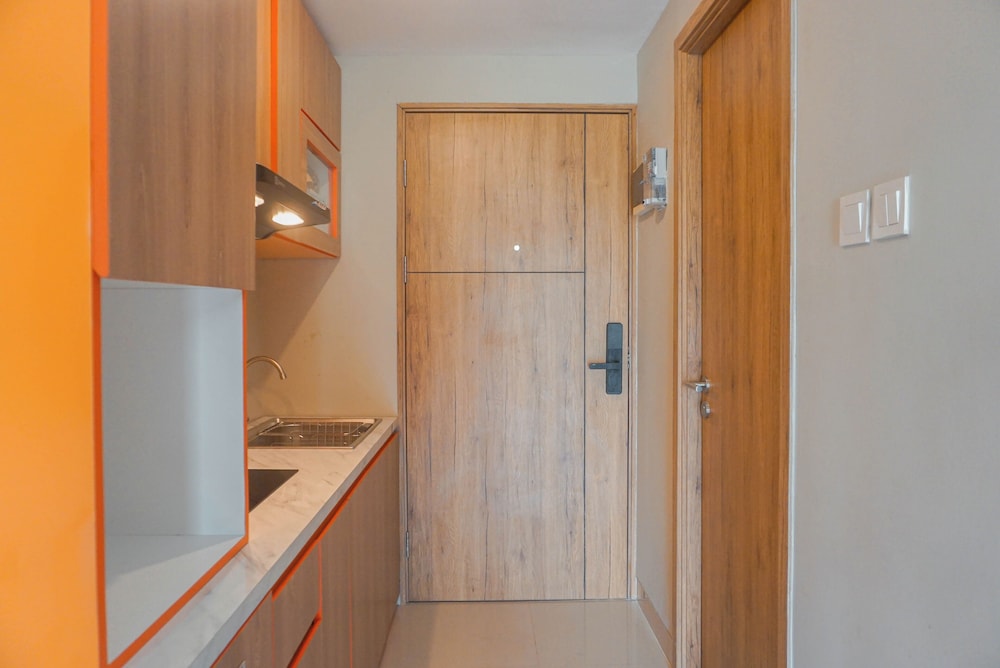 Cozy Studio Apartment At LRT City Jatibening
