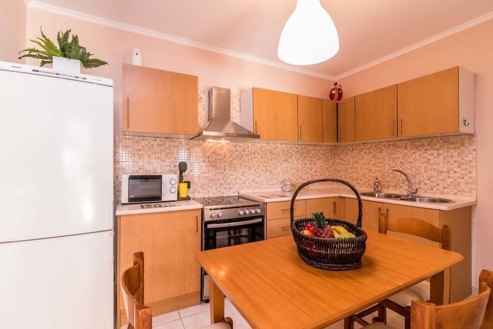 Antonela Sunshine Apartment by CorfuEscapes view 5
