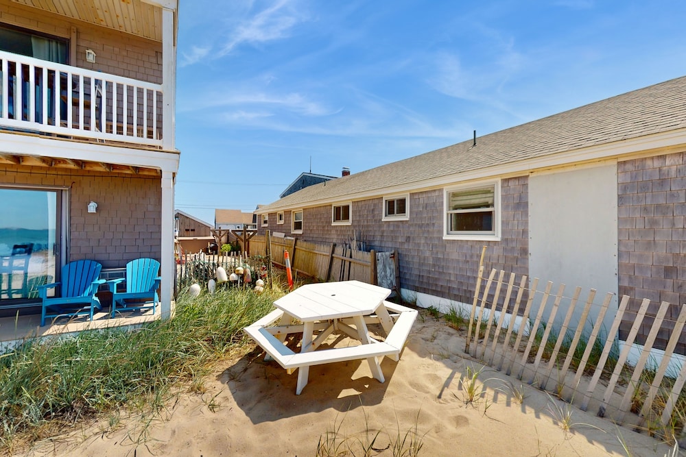 Sandbar Inn - Dog Friendly