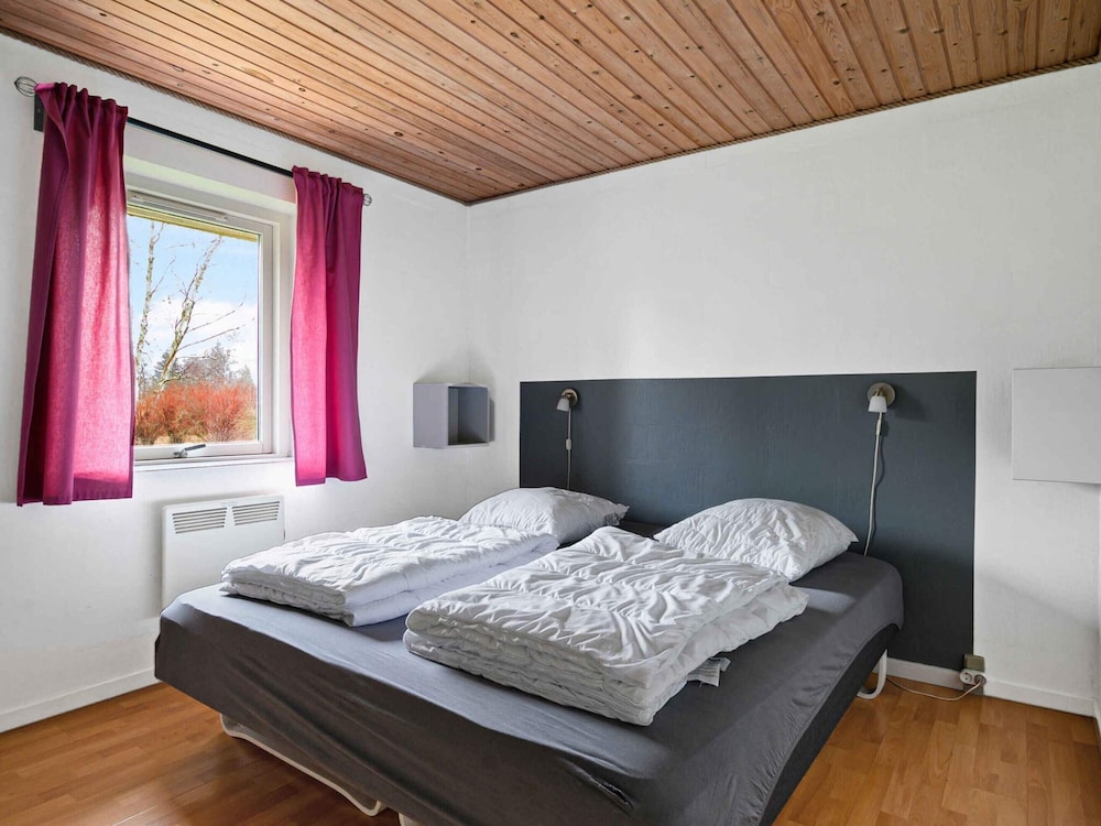 5 Star Holiday Home in Stege