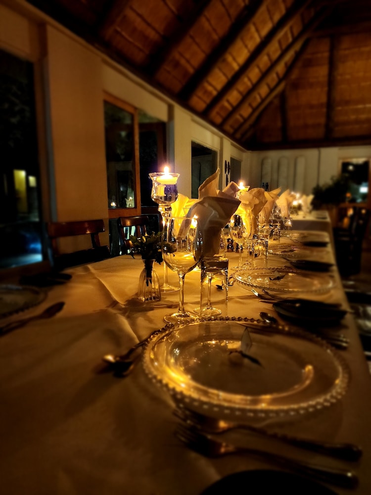 Karongwe - River Safari Lodge