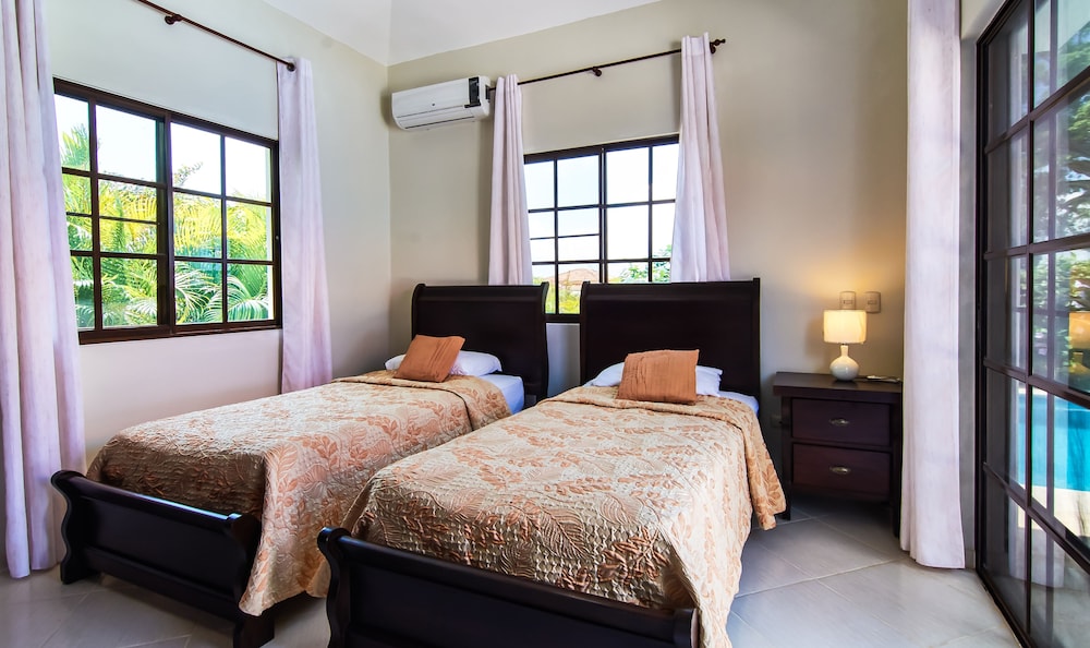4 Bedroom Villa at Ocean Village