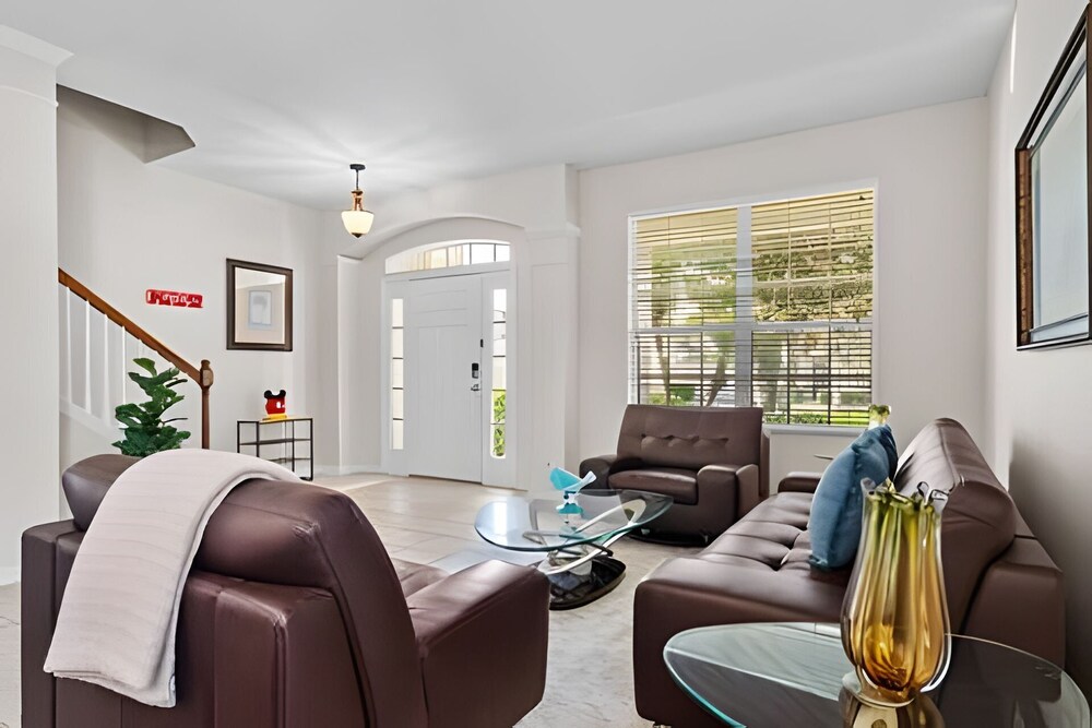 Windsor Hills 5BR 5min to Disney + Pool