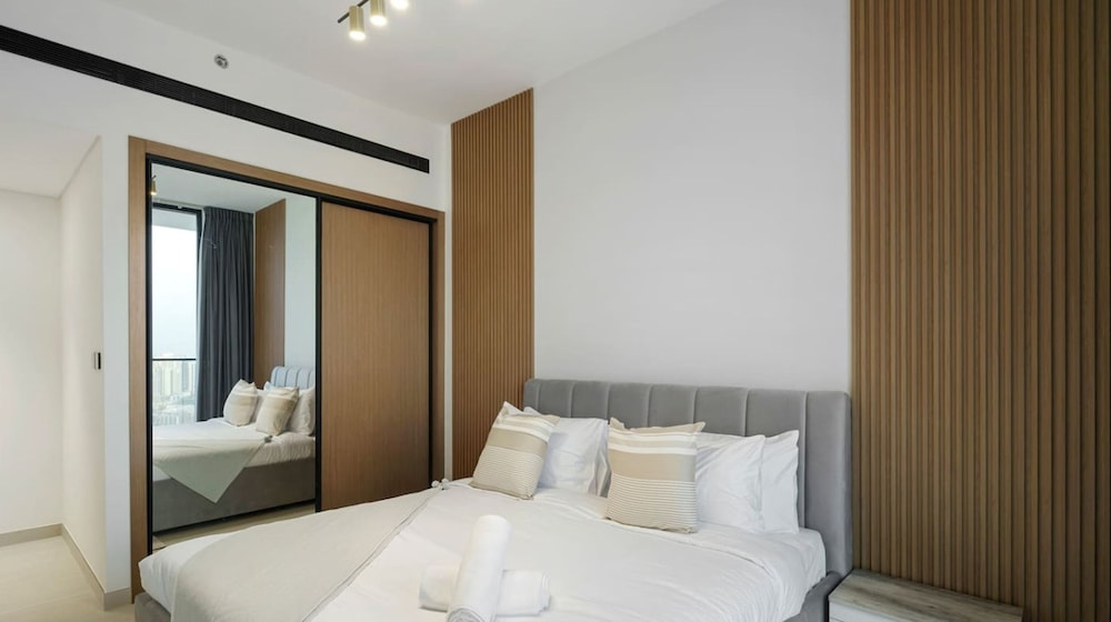 Modern 2BR w Balcony in JVC nr Dubai Sports City