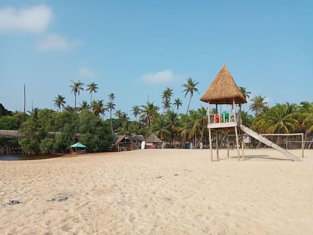La Campagne Tropicana Beach Resort