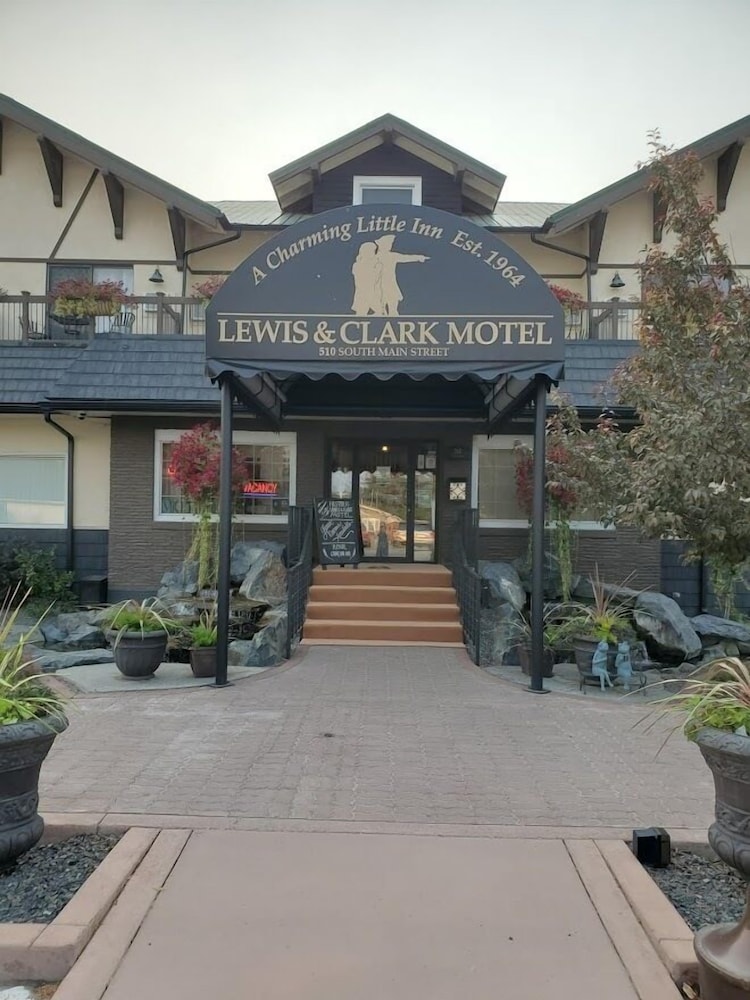 Three Forks Lewis & Clark Motel