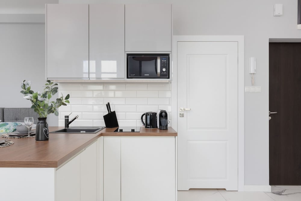 Chmielna 1/3 Studio #3 by Renters