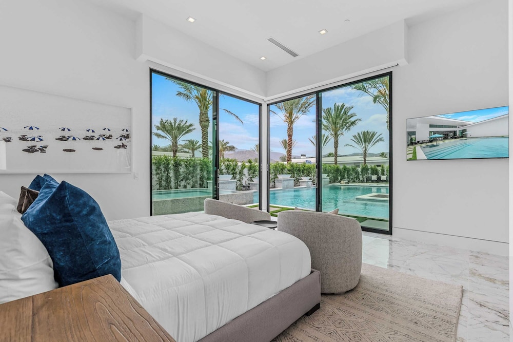 Villa Sleeps 17 w/ Pool, Firepit, Putting Green Bravo Villa 3 by Avantstay