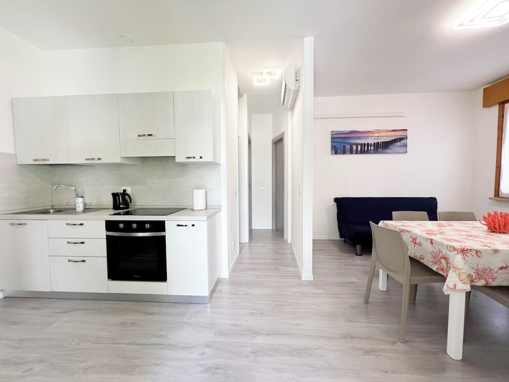 Comfy Bungalow Between Jesolo and Punta Sabbioni