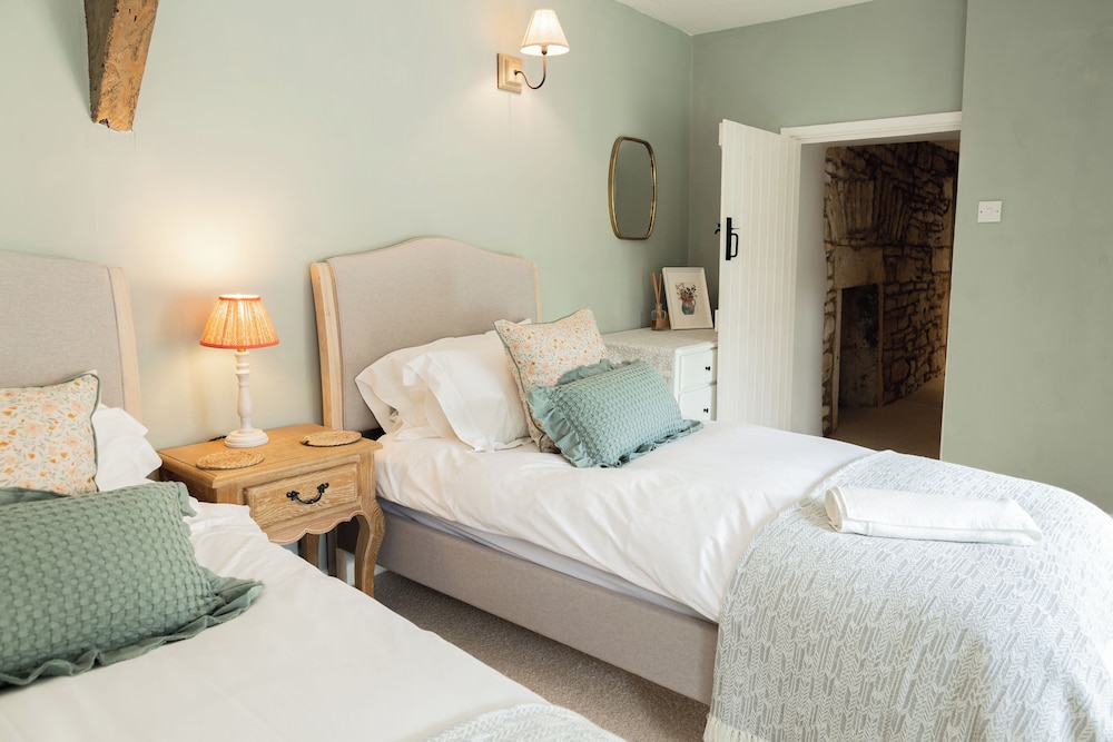 Stroud Vacations - Charming Country Cottage Near Nailsworth - Property Image 23