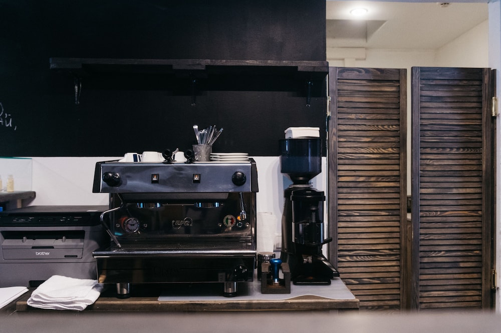 Keds Hostel & Coffee house