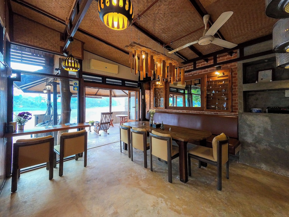 Tolani Riverside Chiang Mai Villa