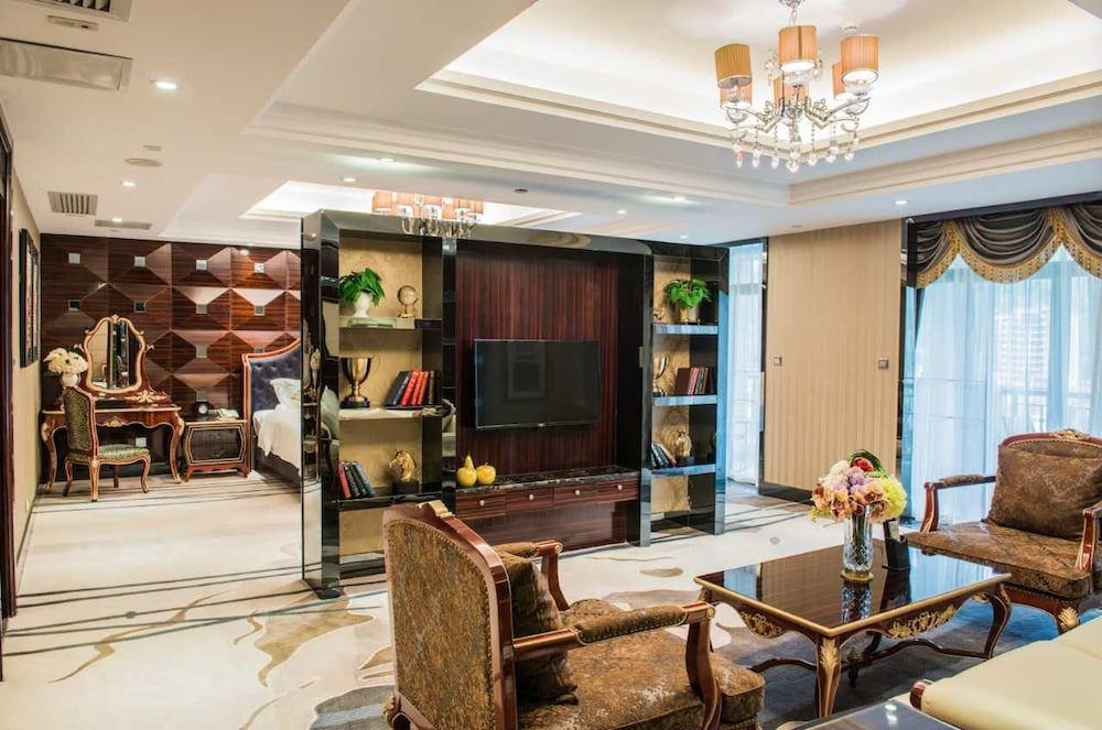 Country Garden Phoenix Hotel Yunfu