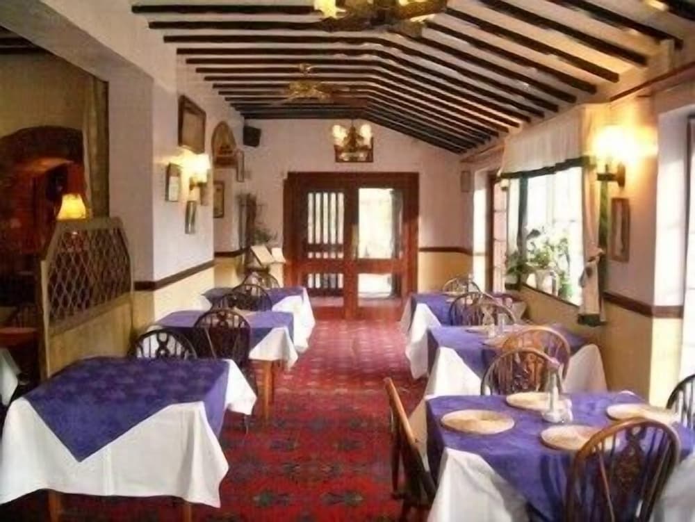 Llangollen Vacations - Abbey Grange Hotel - Property Image 6
