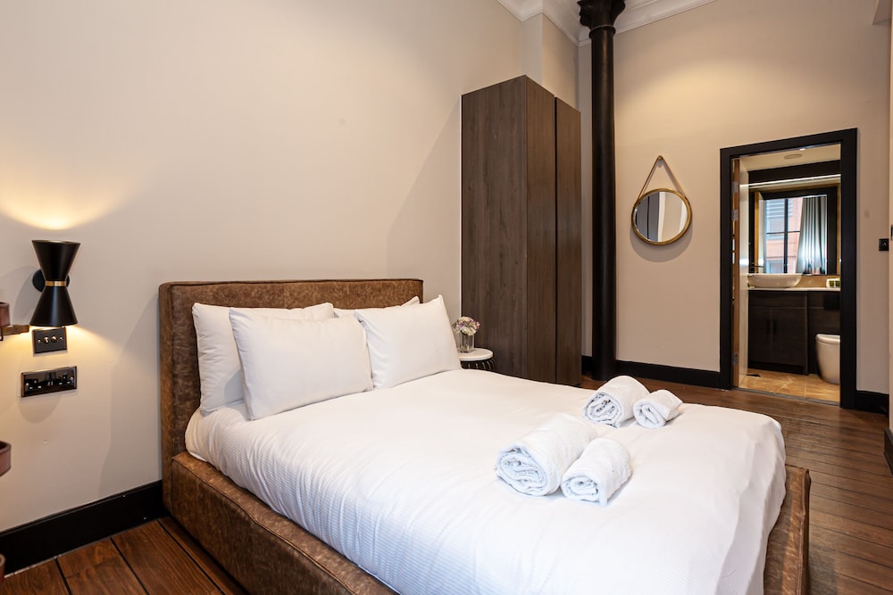 Portland Street Apartments view 3