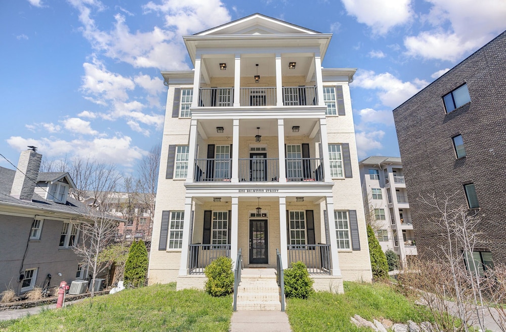 Belwood Manor-across From Parthenon-5 Min Broadway