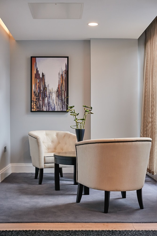 Seven Living Broadway Residences - Birmingham City Centre view 4