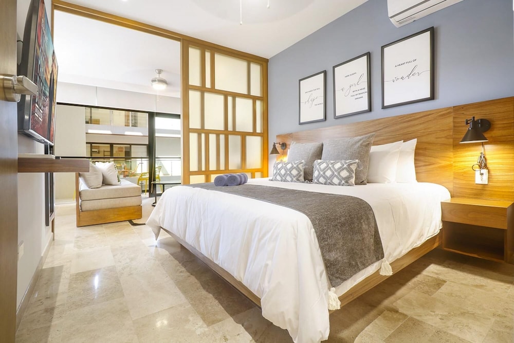 1 BR 1 Location Condo Ipana Brand new W 3 Rooftop Pools Gym and Rooftop bar With Ocean View