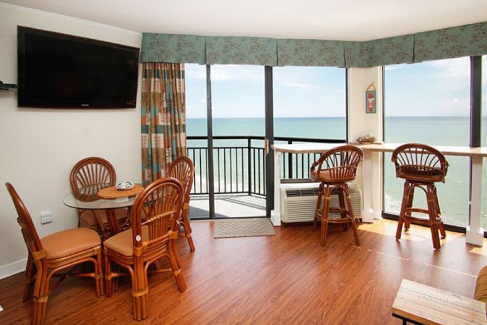 Units at Patricia Grand Resort by Elliott Beach Rentals
