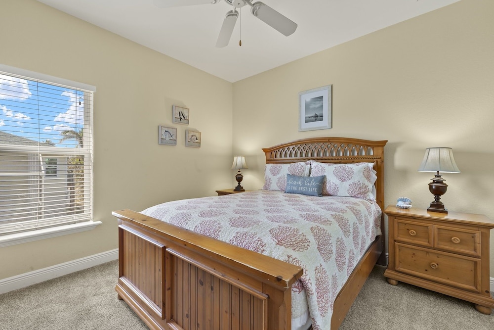 241 Oasis Pearl: 3br Pool Home! 3 Bedroom Home