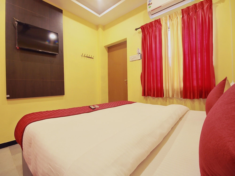 OYO 11333 MS Grand Inn