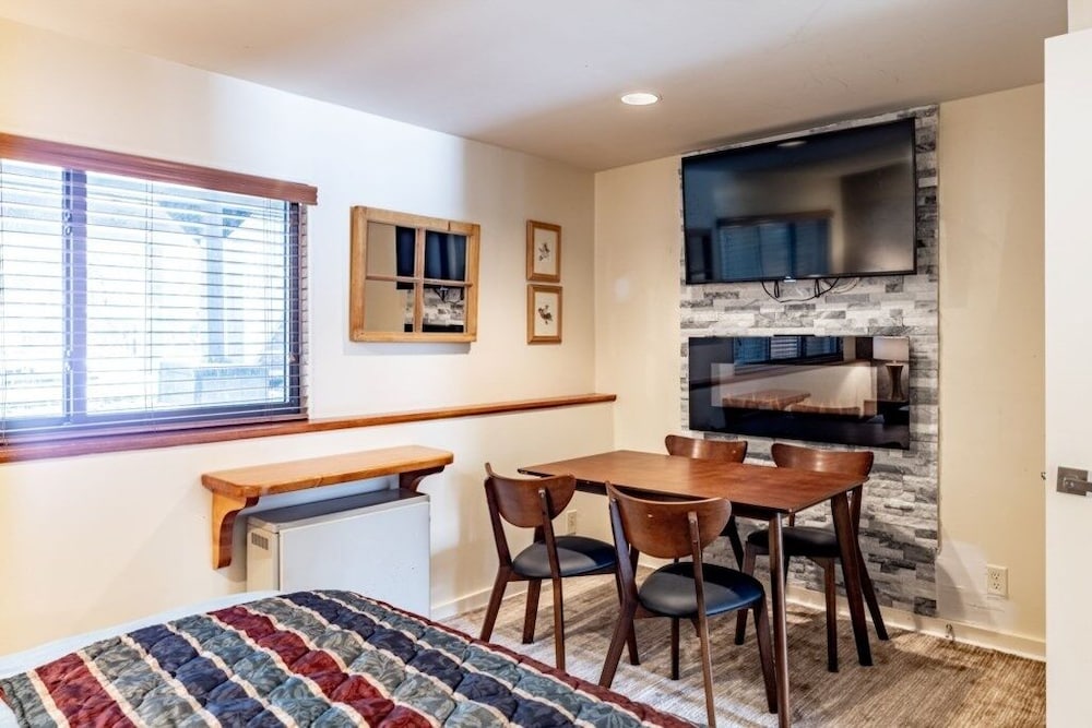 Jeffersonville Vacations - Telemark 5 4 Bedroom Condo by RedAwning - Property Image 31