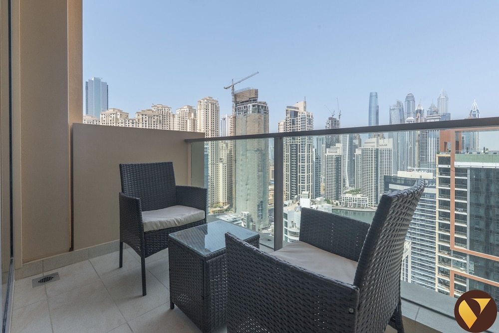 Vogue JW Marriot 23rd floor Marina View