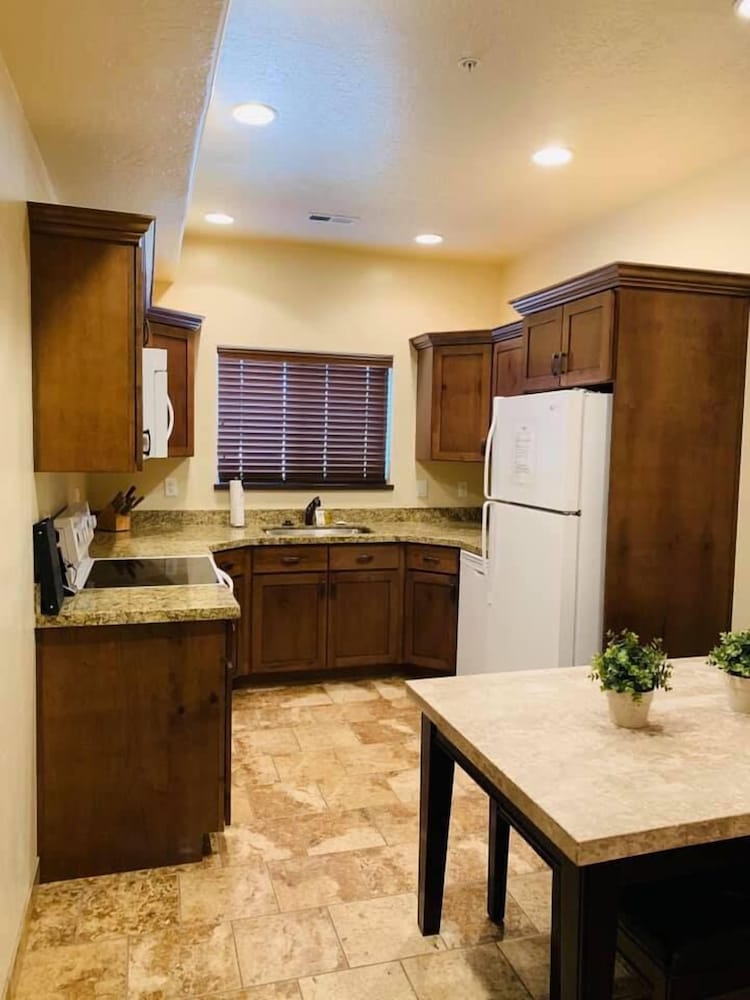 CB&M Executive Suites
