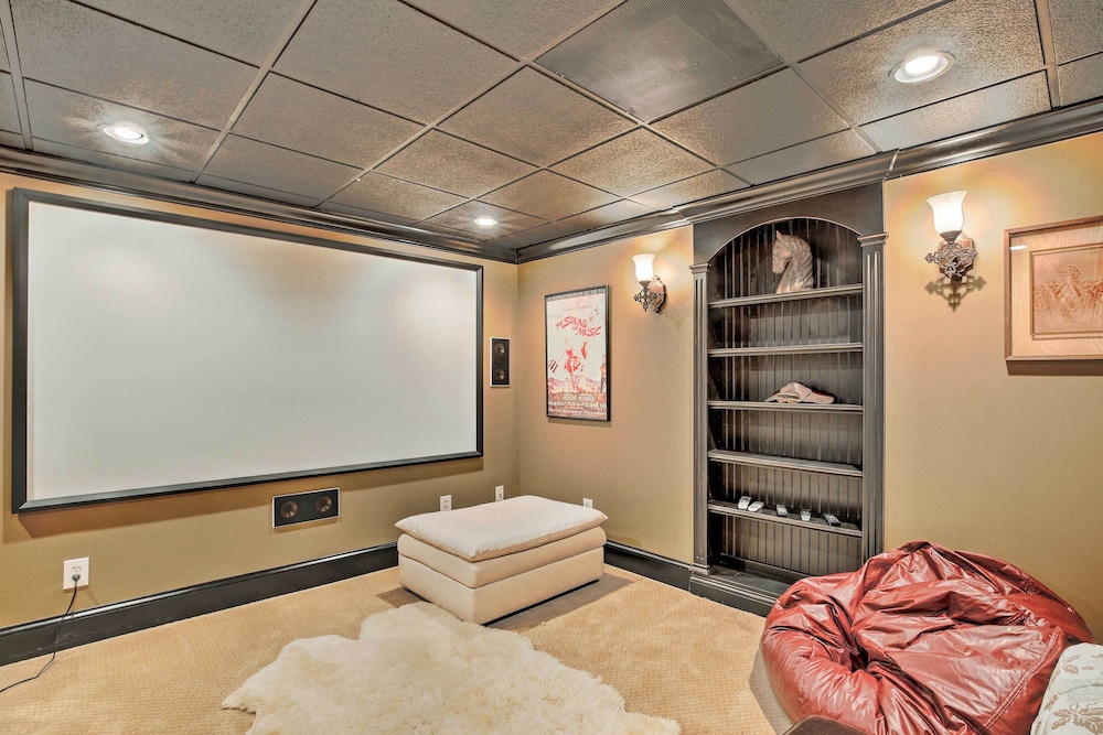 Secluded Acworth Mansion w/ Pool + Game Room!