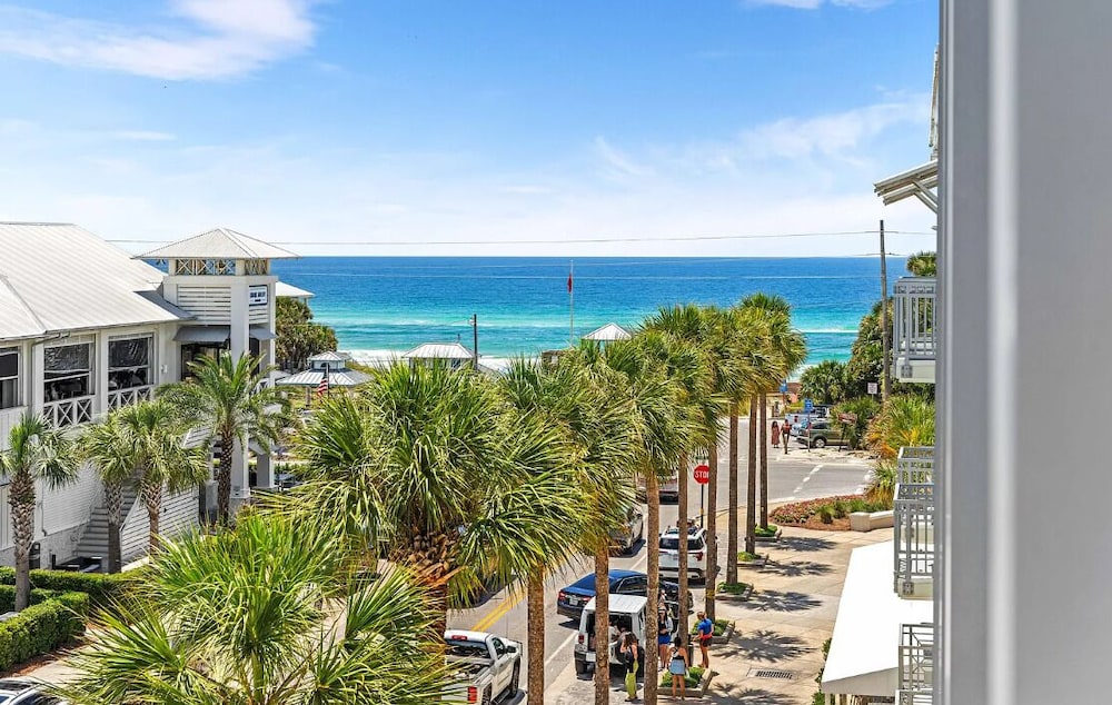 Six Palms 4A