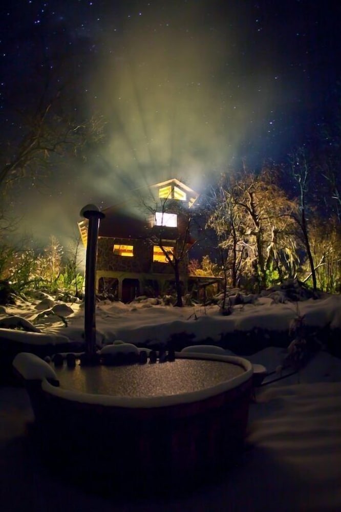 Ama Lodge