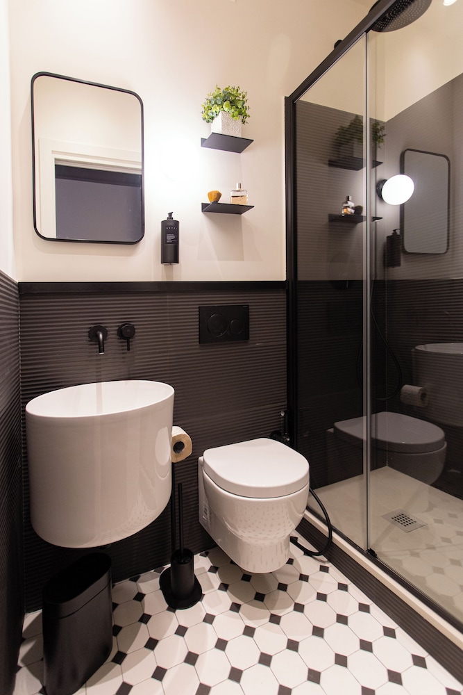 Saint Suites