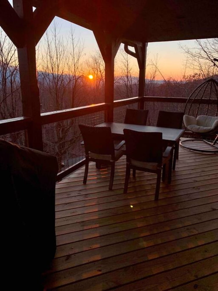 Rustic Dreamscapes in Gatlinburg