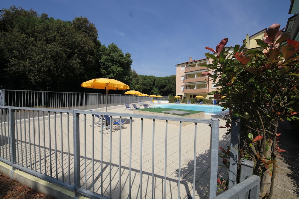 Comfy Flat in Rosolina With Shared Pool
