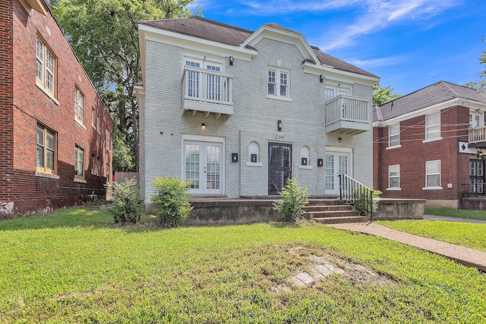Midtown Marvel - 1br Oasis By Overton Park 1 Bedroom Apts by Redawning view 4