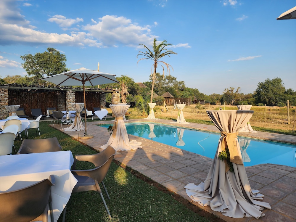 Karongwe - River Safari Lodge