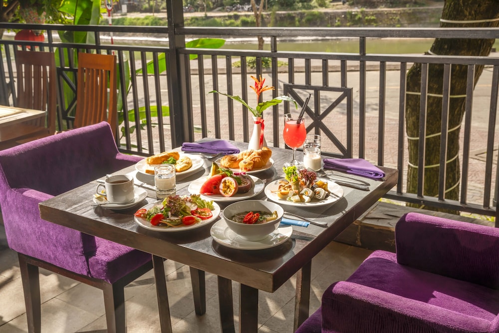 Royal Riverside Hoi An Hotel