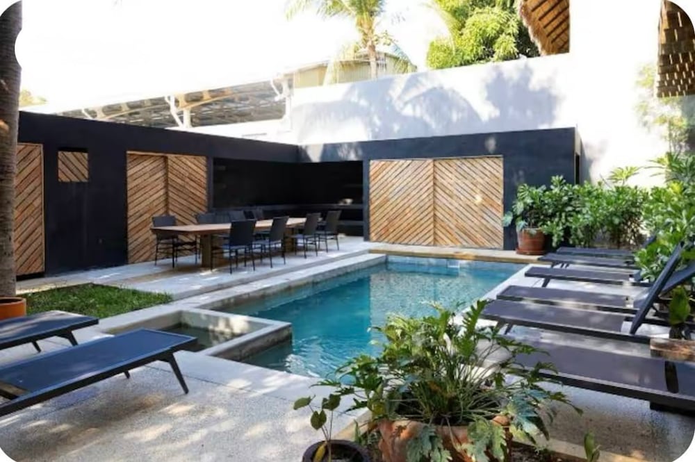 SUITES EN BRISAS DE ZICATELA