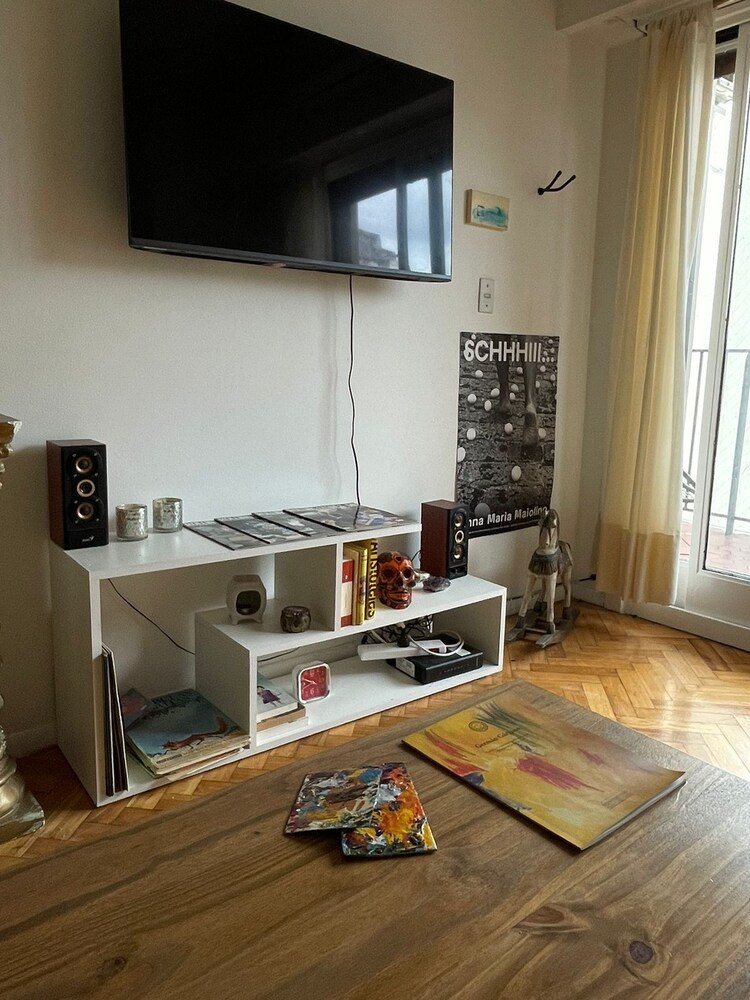 DEPARTAMENTO COMPLETO EN RECOLETA