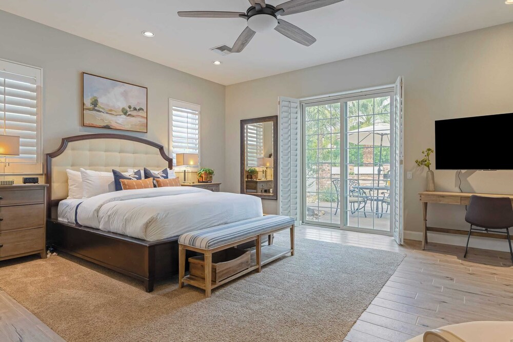 41 Palms Estate by Avantstay Indoor Pickleball, Pool, Hot Tub, Outdoor Kitchen