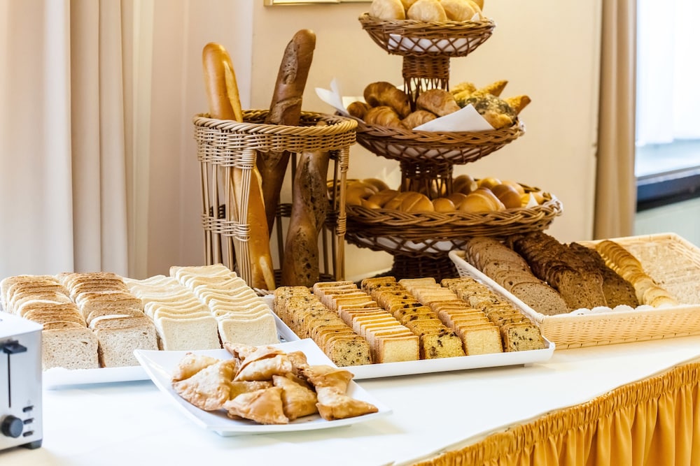 Frankfurt Vacations - Hotel Monopol - Property Image 16