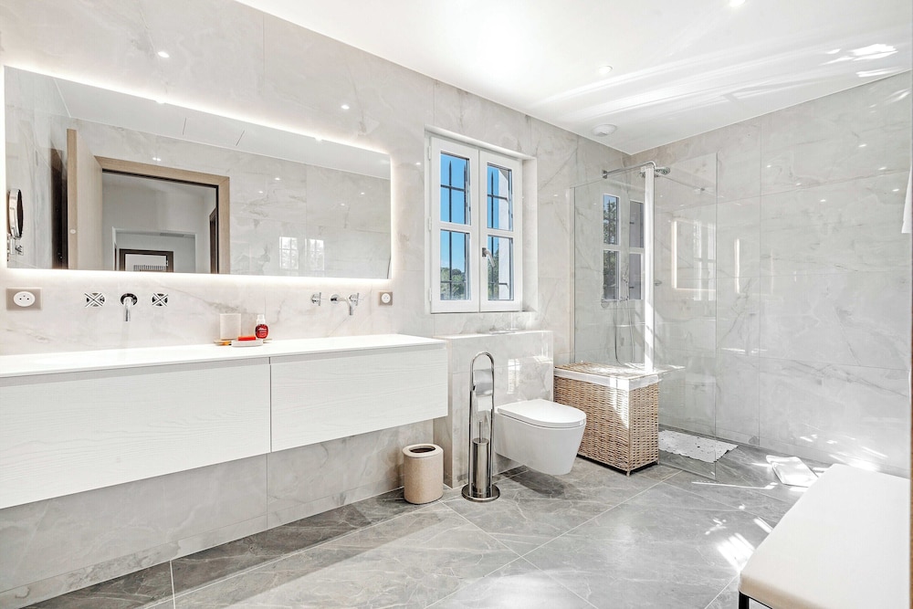 Exceptional Villa- AC- 5br-10p- Baie des Canebiers